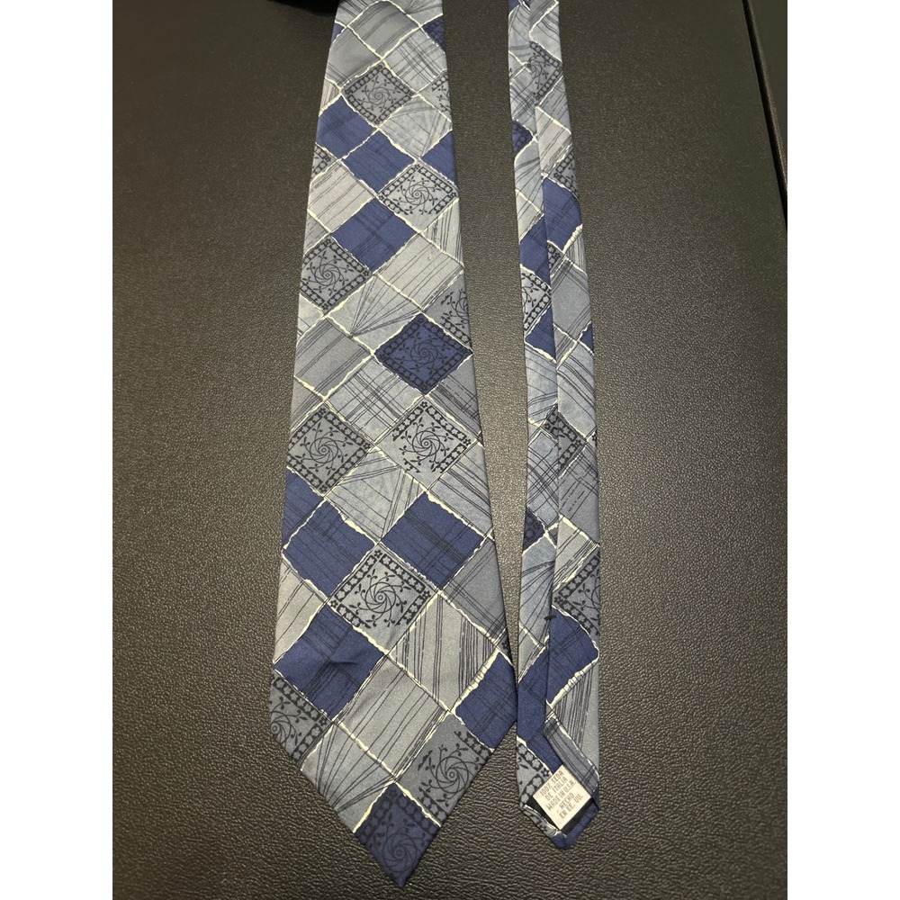 Clairborne Necktie Blue Gray Geometric Diamond Pattern 100% Silk Made in USA